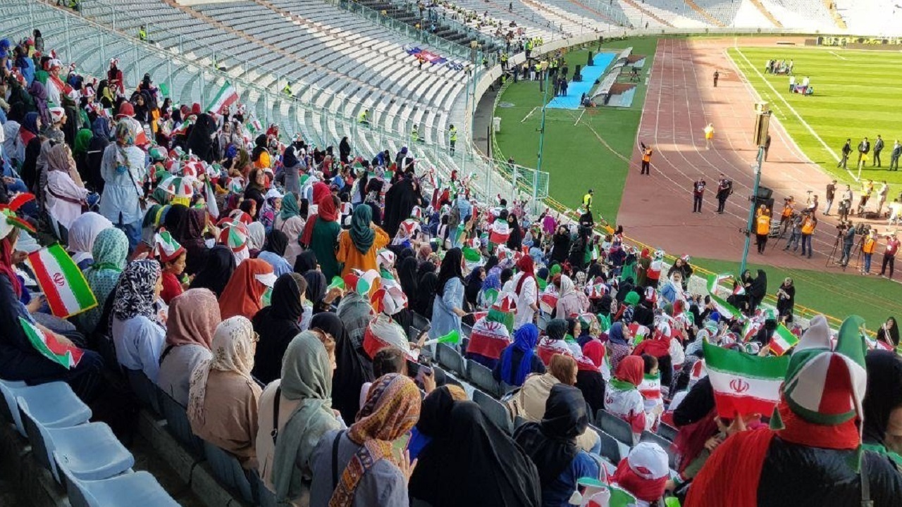 کلهر: حضور بانوان در ورزشگاه‌ها جزو برنامه هایمان است