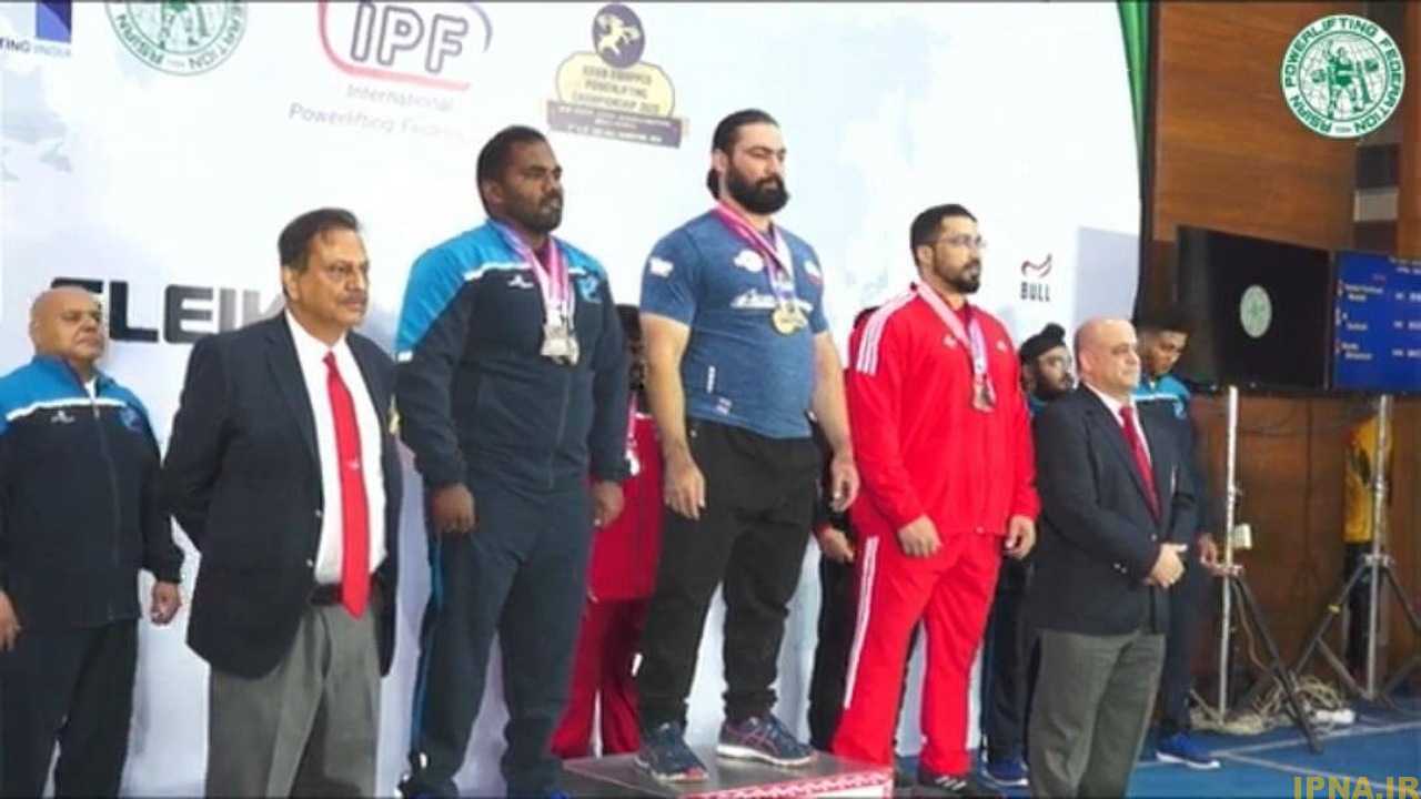 مصطفی یزدانی بر بام آسیا ایستاد