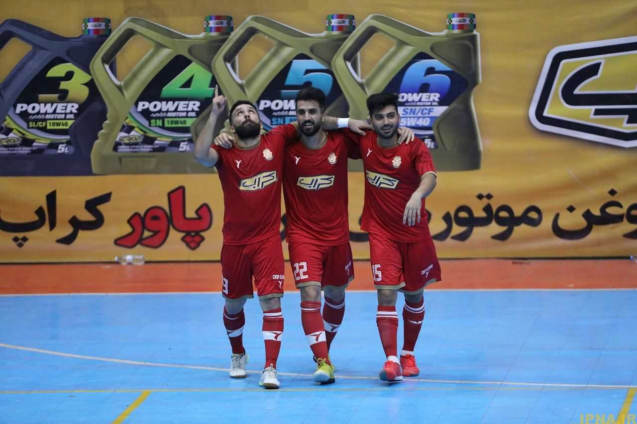 گزارش تصویری: برد ۵ بر ۳ کراپ الوند مقابل گل گهر سیرجان