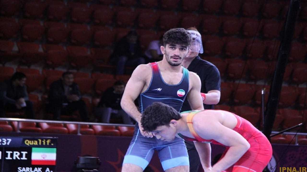 سرلک با تمام قوا روی تشک بلگراد