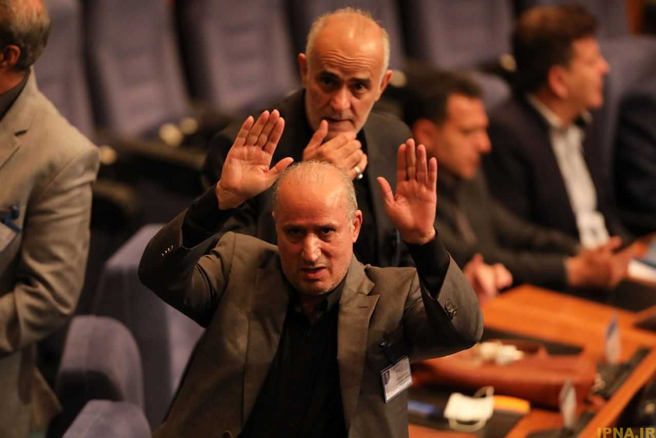 گزارش تصویری: انتخابات فدراسیون فوتبال وقتی تاج بر کرسی ریاست نشست