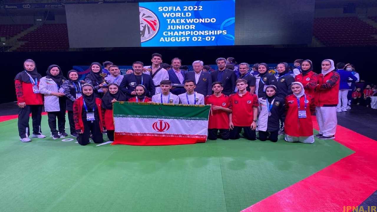 سکوهای نایب قهرمانی جهان زیر پای تکواندوکاران ایران
