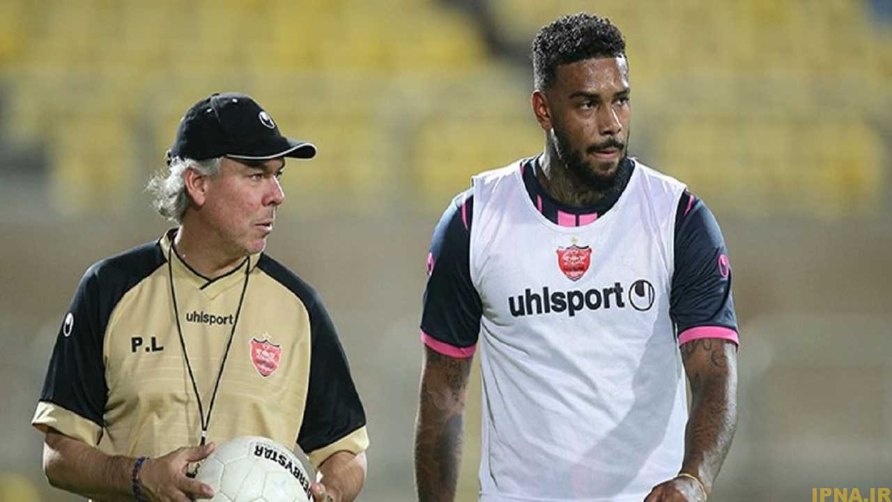 مجوز بازی مهاجم جدید پرسپولیس صادر شد