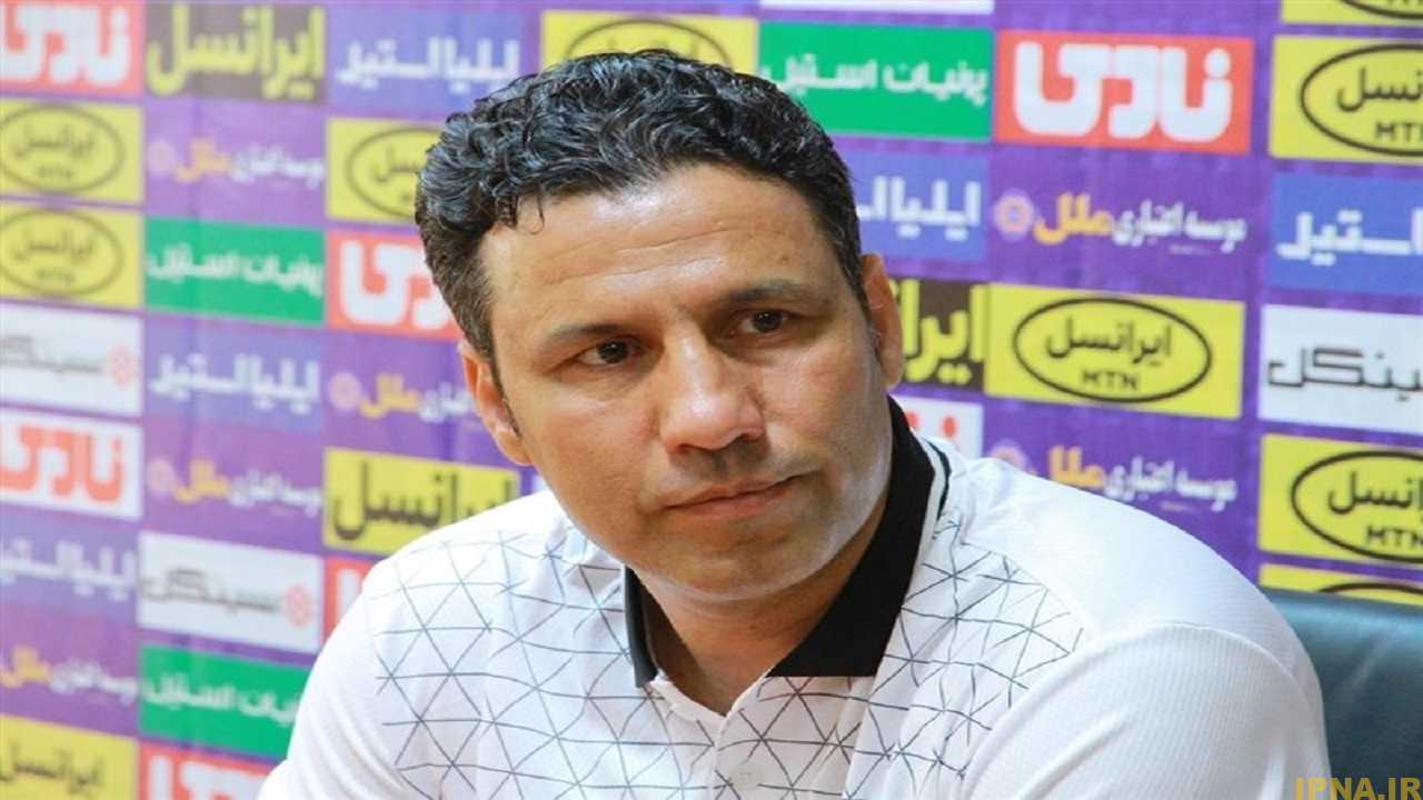 داور اجازه نمی داد بازیکن ما وارد زمین شود