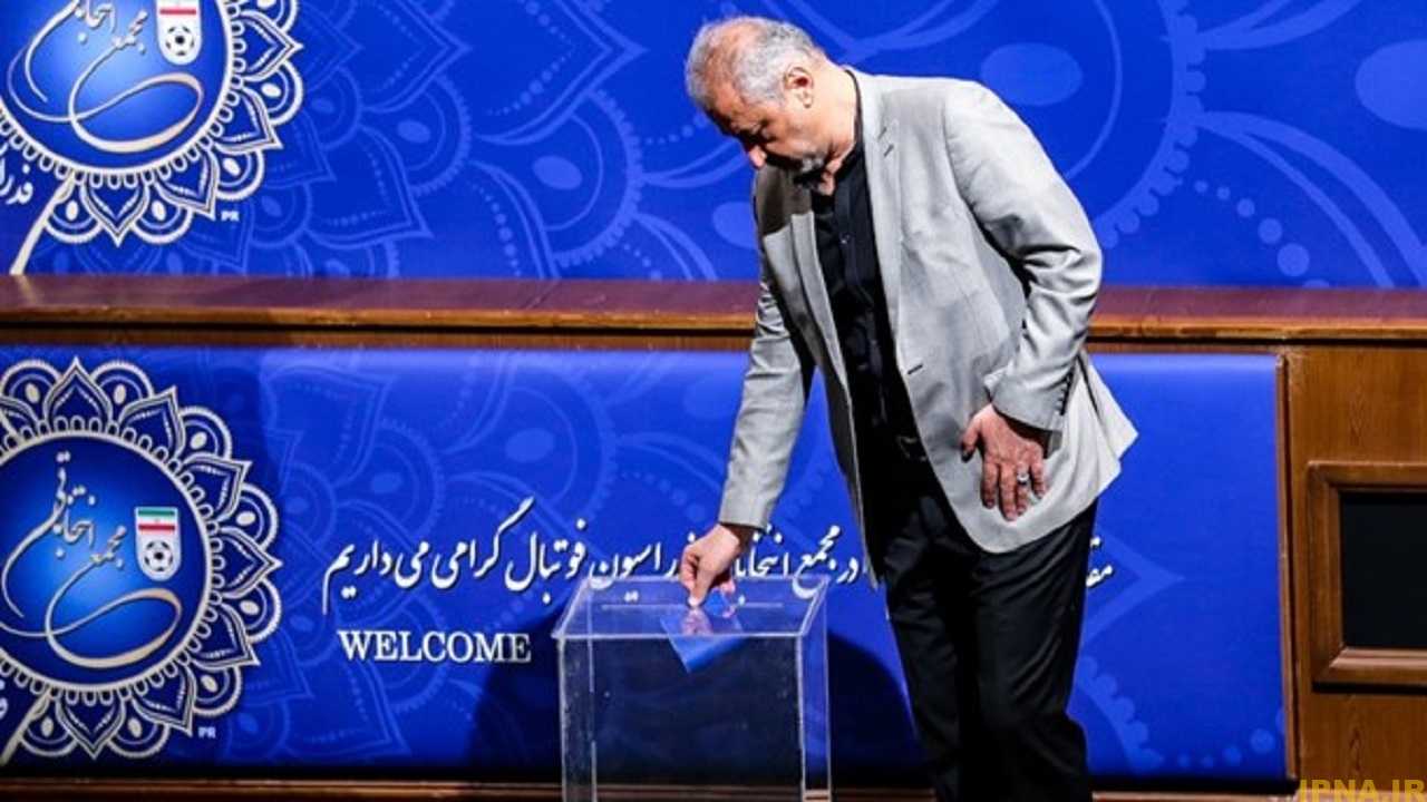 برکناری درویش از پرسپولیس فعلا منتفی است