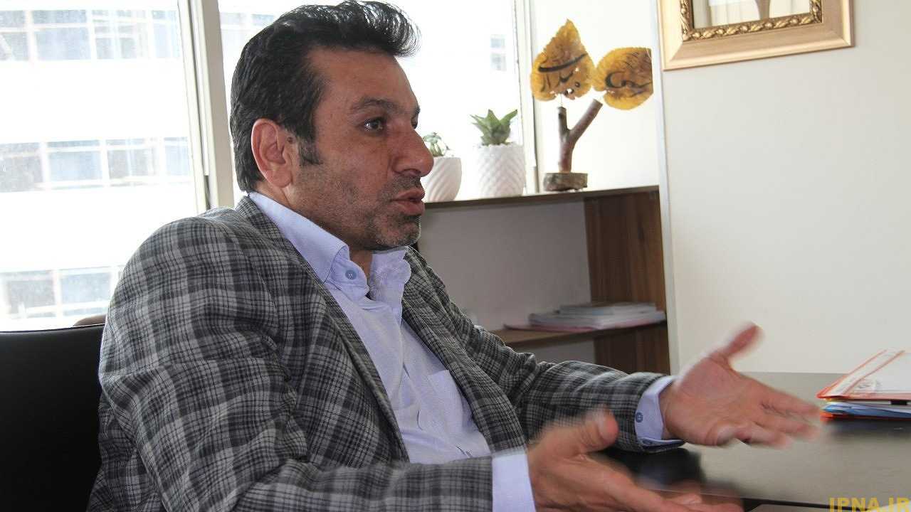 آجرلو در استقلال می ماند/ از وزارت ورزش می حواهم به استقلال کمک کند