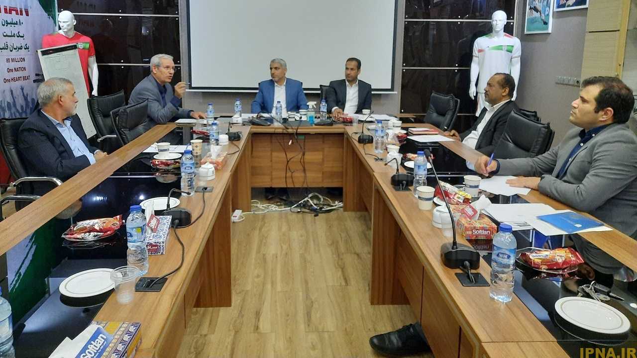 نادری سرمربی تیم ملی فوتبال ساحلی شد