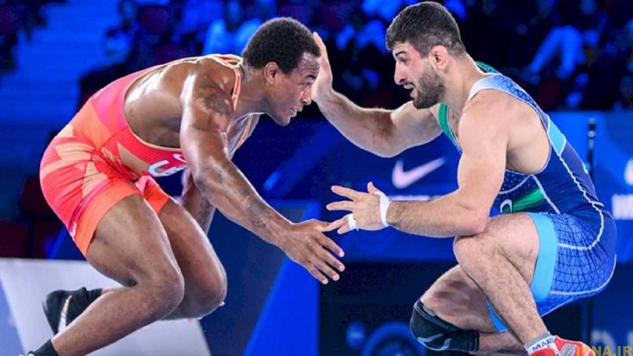 آزادکاران ایران در دو گروه راهی دبی می‌شوند
