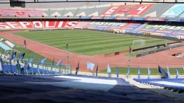 برخورد پلیس با فرد حاشیه‌ساز در دربی