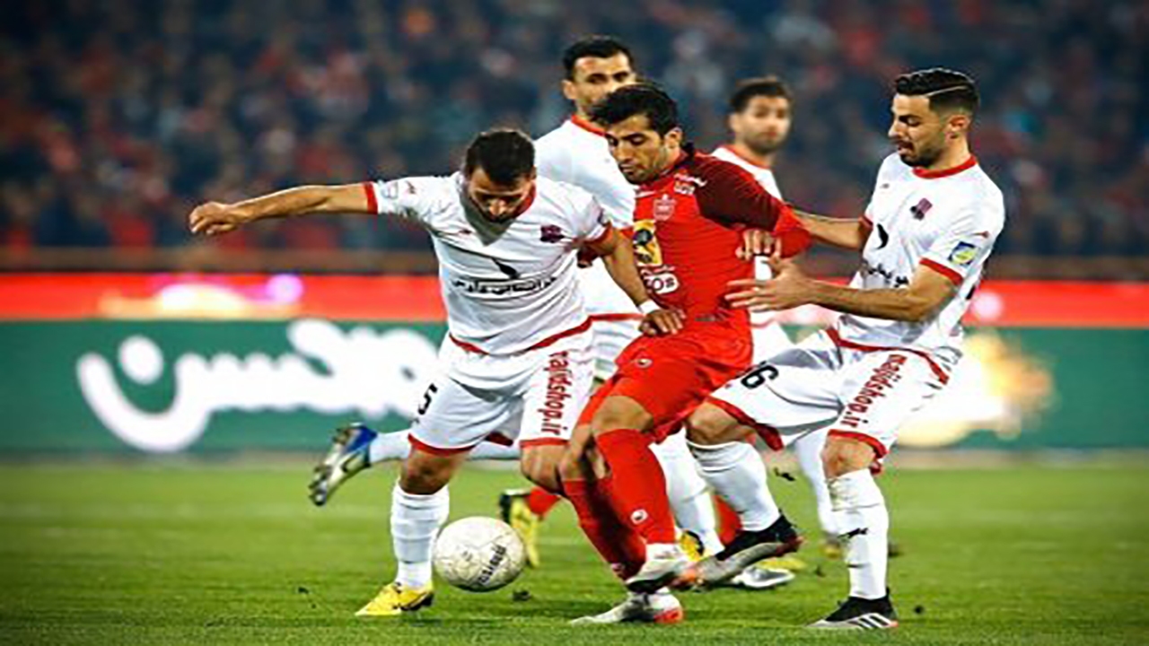 پرسپولیس ۵ – نساجی ۱/ ارتش سرخ با گل محمدی قهرمان نیم فصل شد