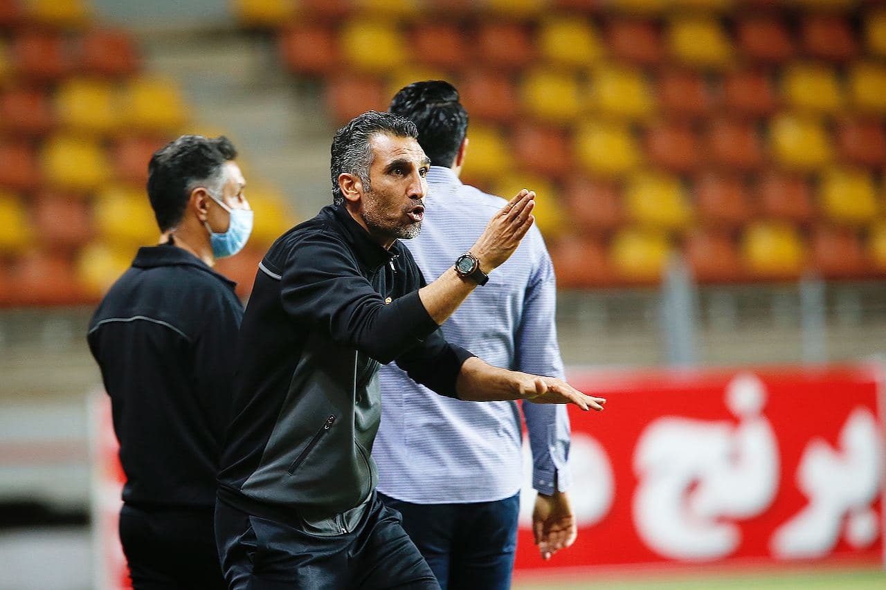 مربی فولاد: آخر بازی با پرسپولیس احساسی شد