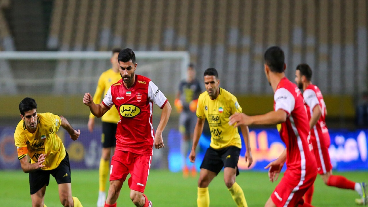 ساعت دیدار سپاهان و پرسپولیس تغییر کرد