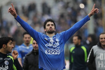 استقلال گفت پولی برای پرداخت به من ندارد