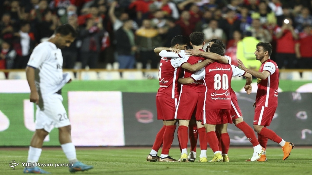 پرسپولیس سایه سنگینش را روی سپاهان و استقلال انداخت