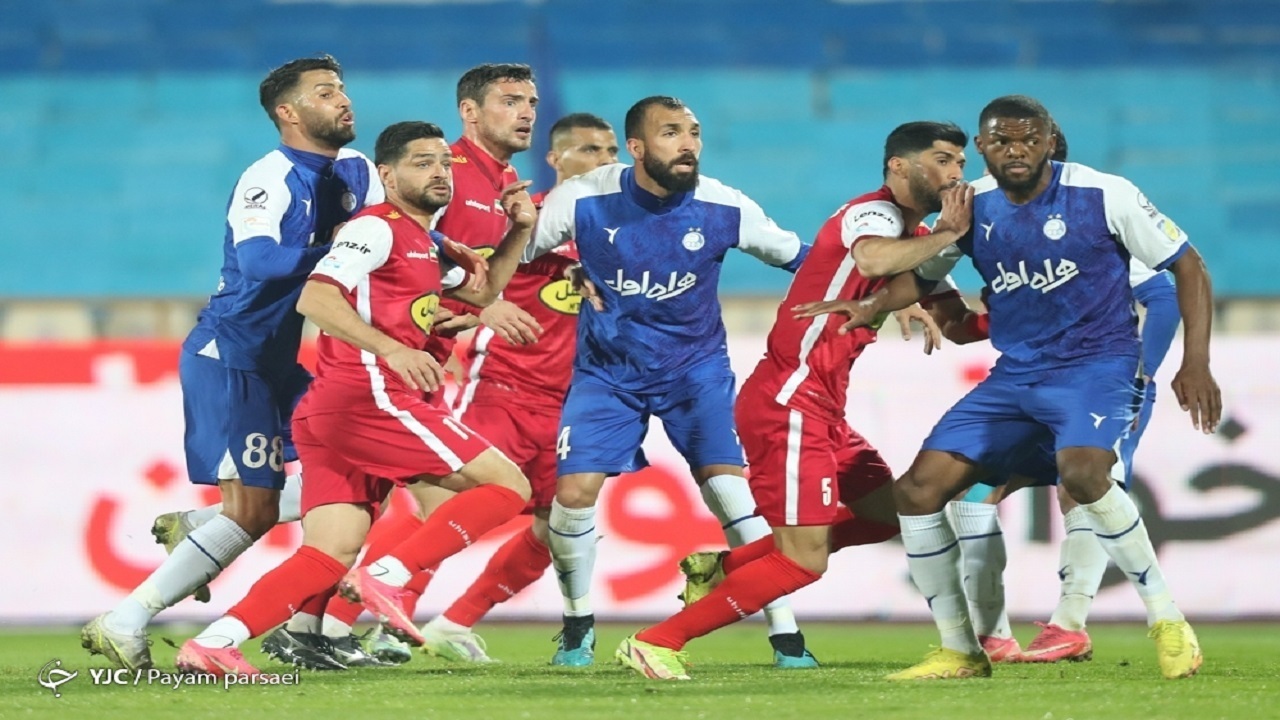فریبا: تمرکز و استفاده از تک موقعیت ها برگ برنده دربی هستند/ سرعت مهاجمان استقلال به دفاع وسط پرسپولیس می چربد