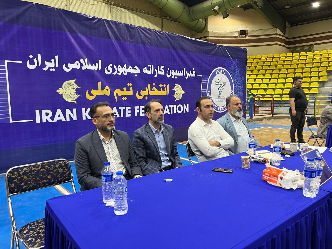 انتخابی تیم ملی کاراته مردان با حضور پیشکسوتان کاراته ایران در سالن شهید افراسیابی تهران برگزار شد.