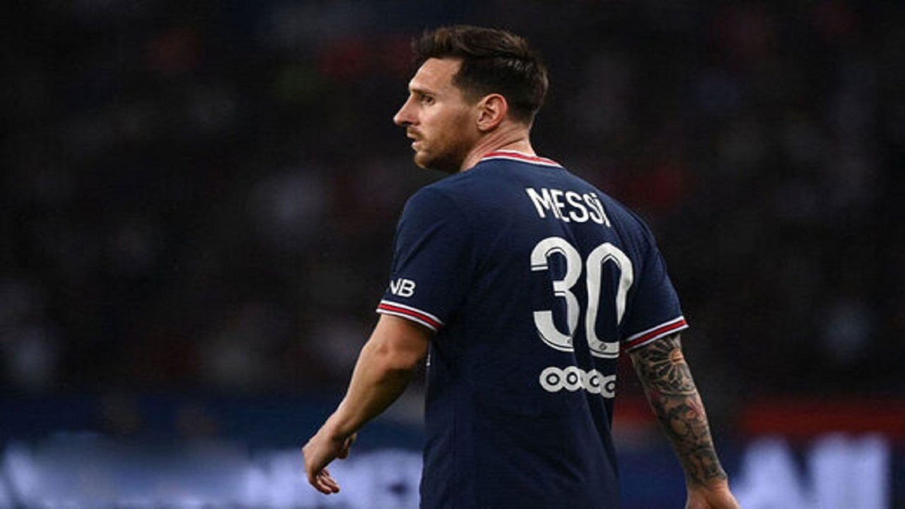مسی در حال بررسی گزینه جدایی زودهنگام از PSG