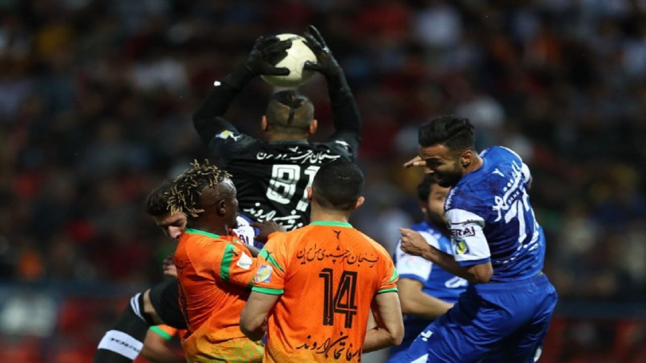 هدیه استقلال به پرسپولیس