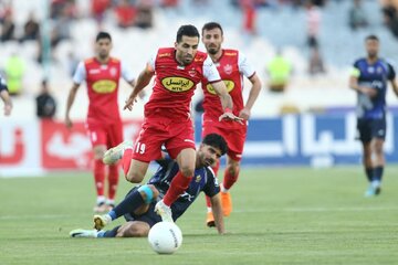 ۲ پرسپولیسی از اتوبوس تیم جا ماندند