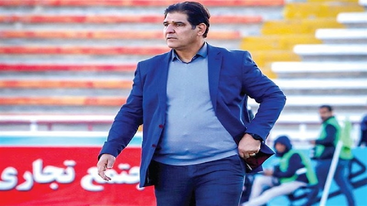 مهاجری سرمربی خیبر شد