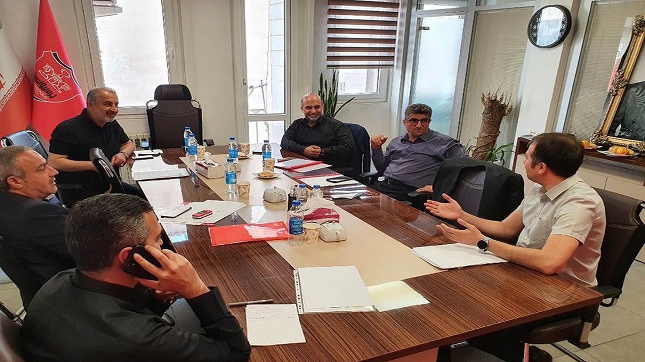 شهریاری: گل محمدی یک سال دیگر مهمان ما است/ رعایت سقف بودجه باعث انضباط مالی می شود