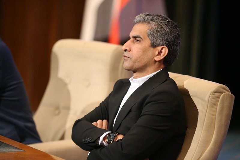 کامرانی فر پیراهن جودو را آویزان می‌کند