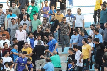 بیانیه عجیب باشگاه استقلال: برخورد با هواداران را محکوم می کنیم!