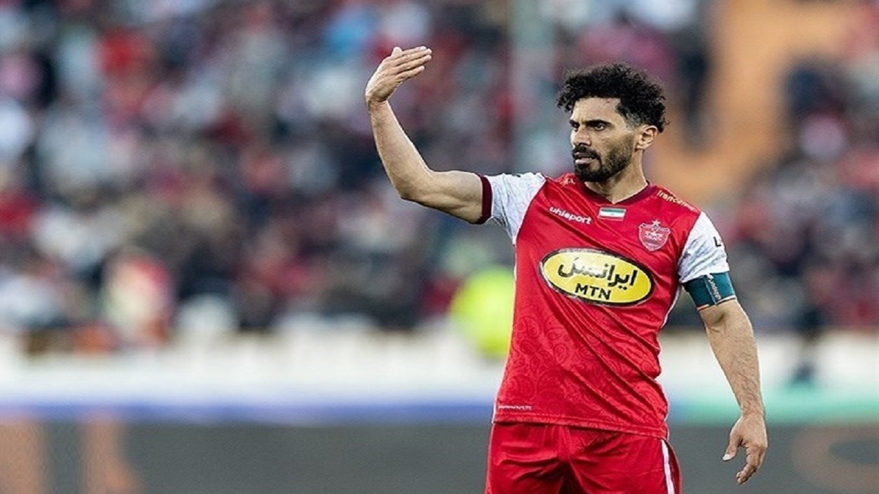 تمدید قرارداد عالیشاه در روز پرحاشیه باشگاه پرسپولیس