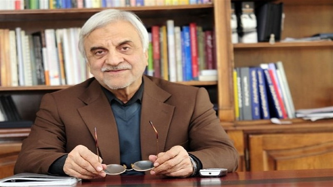هاشمی طبا: شرایط کاری برای سجادی فراهم نبود/ارتباط با نهادهای بالادستی و برنامه ریزی جزو فاکتورهای وزیر ورزش است