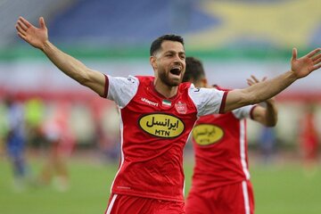 طعنه سنگین مدافع پرسپولیس به قرارداد ۱۲۰ میلیون یوریی کاپیتان انگلیس!