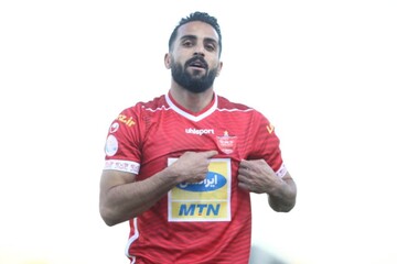 حمله یک پرسپولیسی به تراکتوری‌ها؛ من را دنبال نخودسیاه فرستادند!