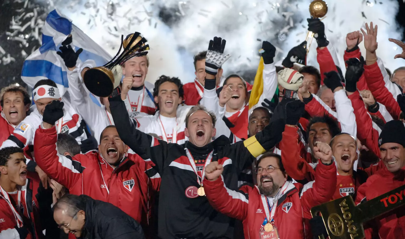 Rogerio repels Liverpool | 20 great Club World Cup moments