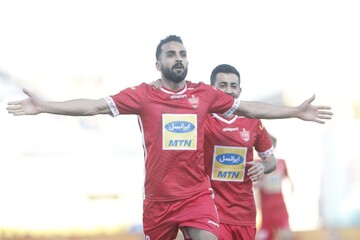 اولین تصویر از مهاجم پرسپولیسی پس از تصادف ترسناک