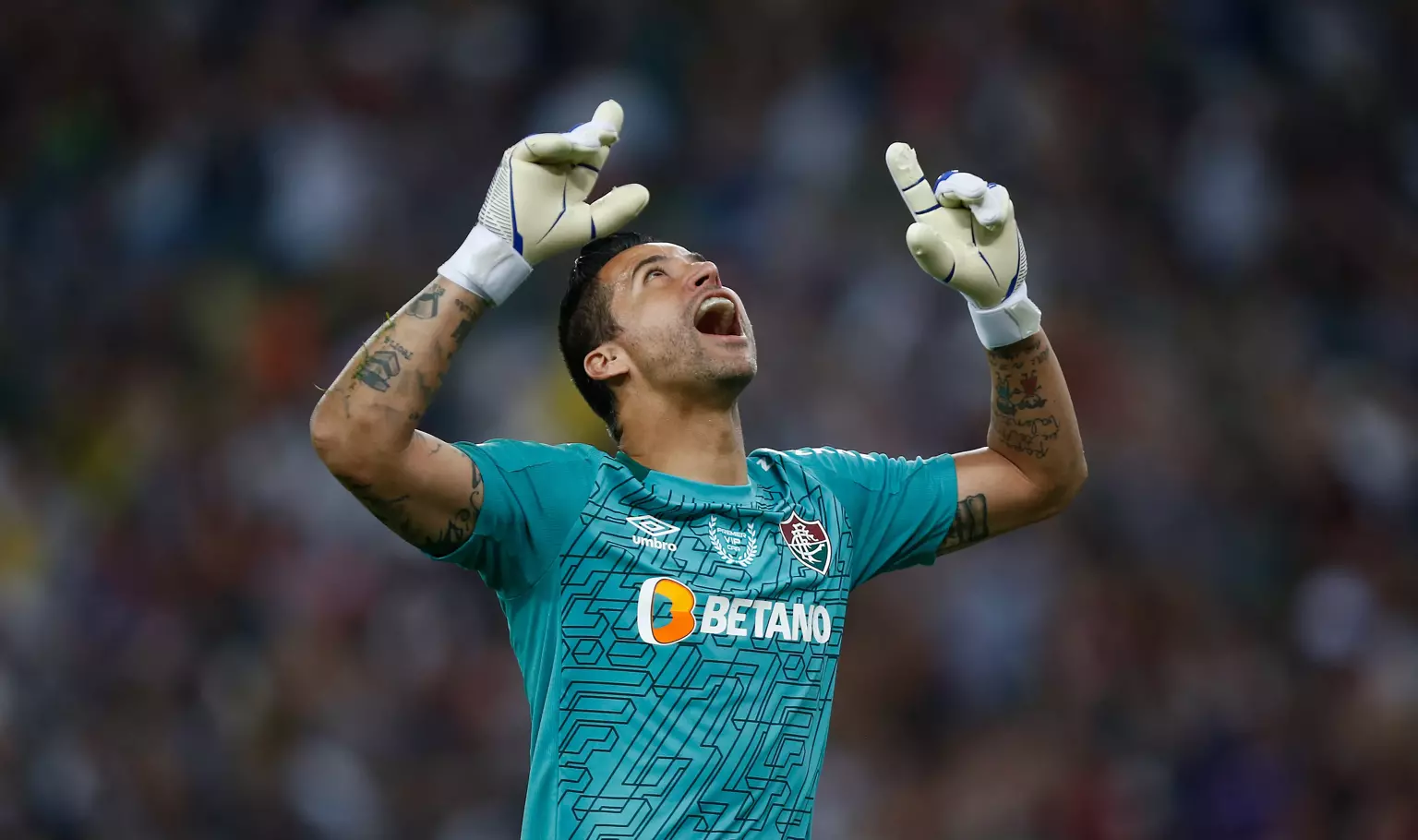 Fabio on the Fluminense fans, Cano, Benzema and City