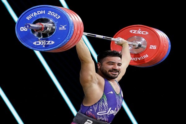 شانس بالای جوادی برای رزرو بلیت پاریس/ میرمصطفی وزنه نزد و یک پله سقوط کرد!