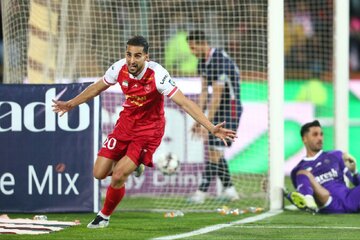 استوری مهاجم پرسپولیس برای یامگا استوری مهاجم پرسپولیس برای یامگا