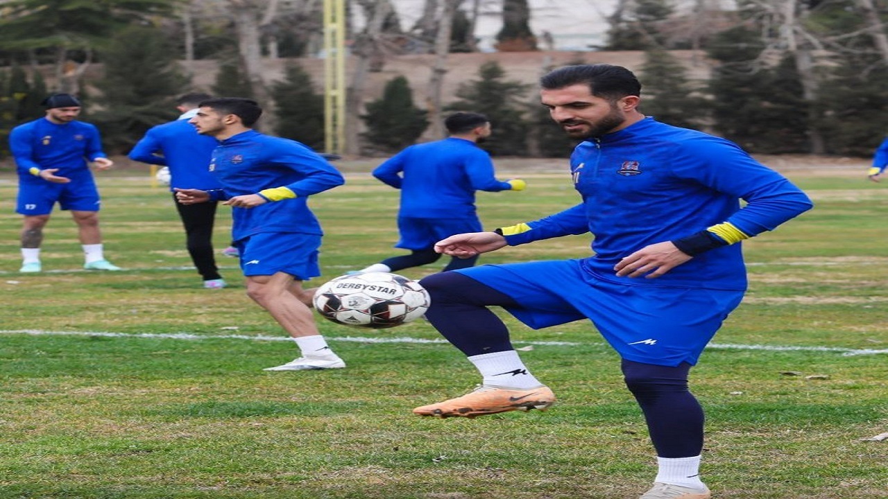 جدایی ۴ بازیکن از نساجی قطعی شد