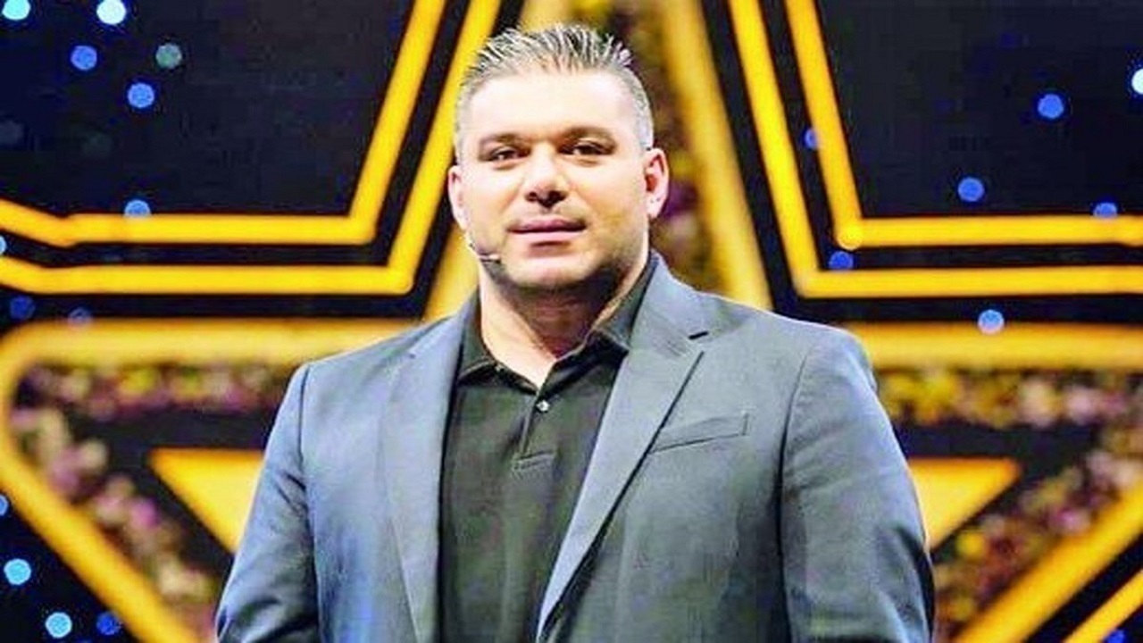 اصلانیان: اوسمار از عهده تیم بزرگ پرسپولیس برنمی آید/ مدیران فقط با احساسات هواداران بازی کردند