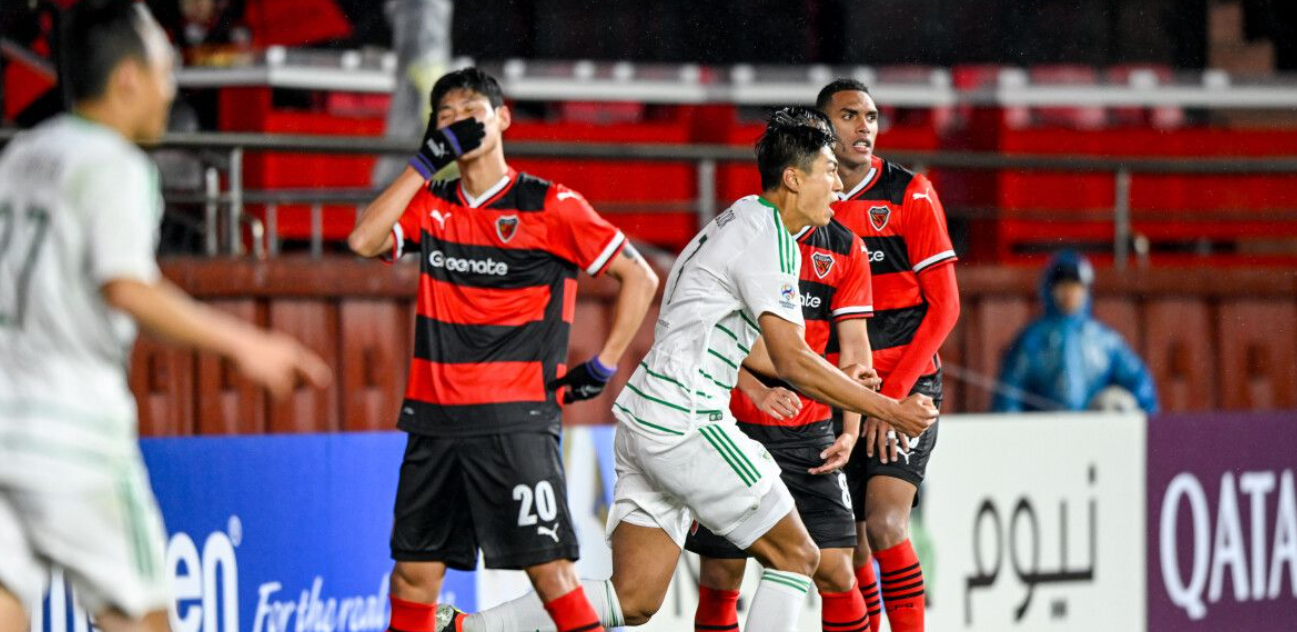 Jeonbuk hold off Pohang to book last eight spot
