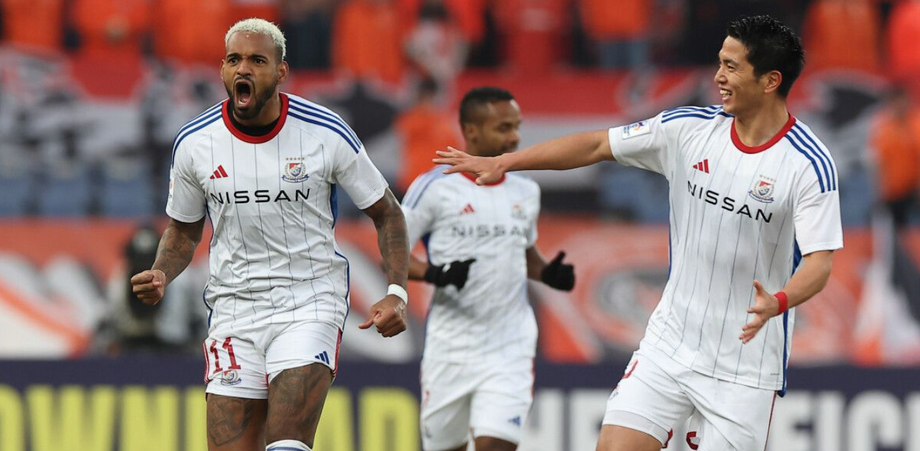 Marinos edge Shandong in thriller