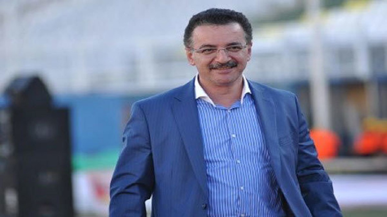 فرش قرمز مشهدی‌ها برای زنوزی!
