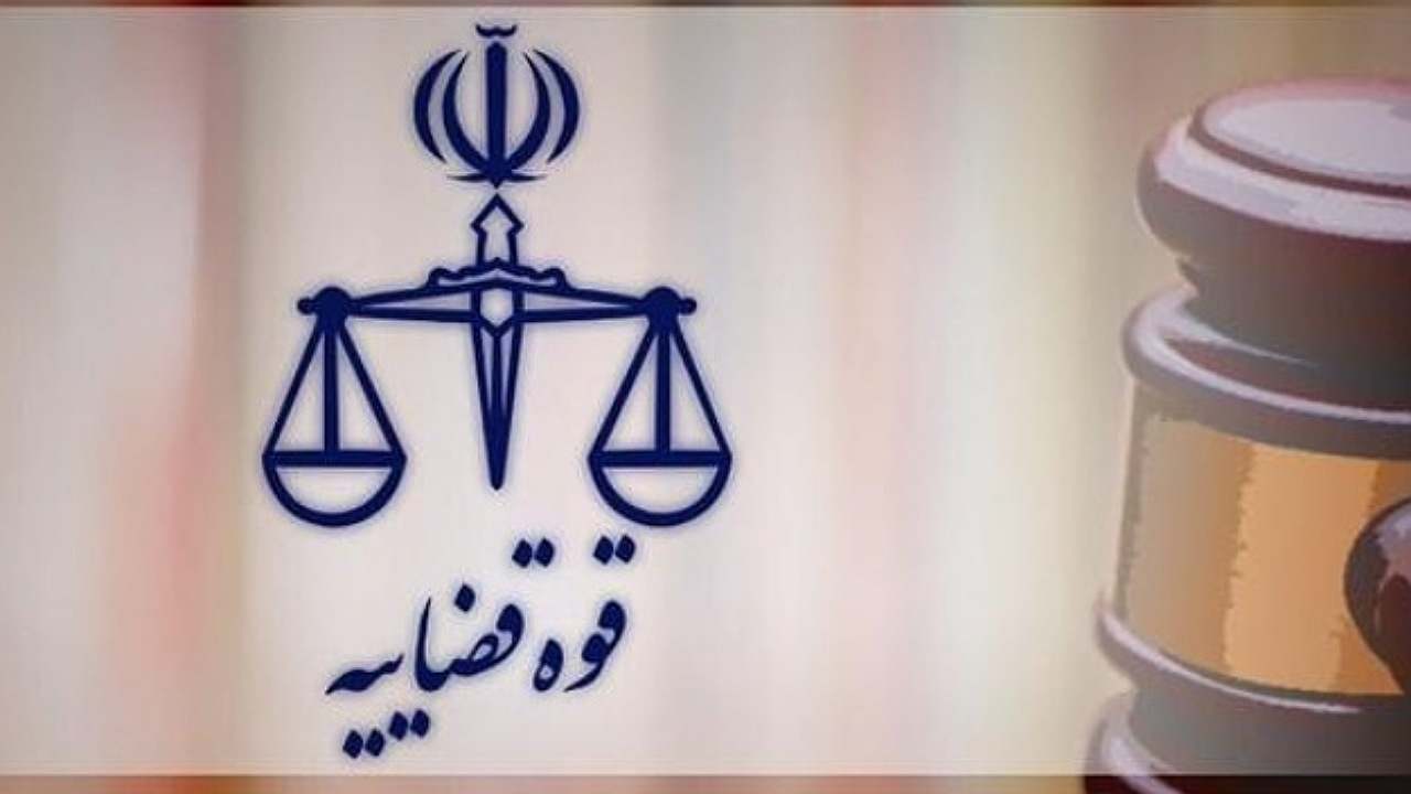 بازداشت علی پروین تکذیب شد