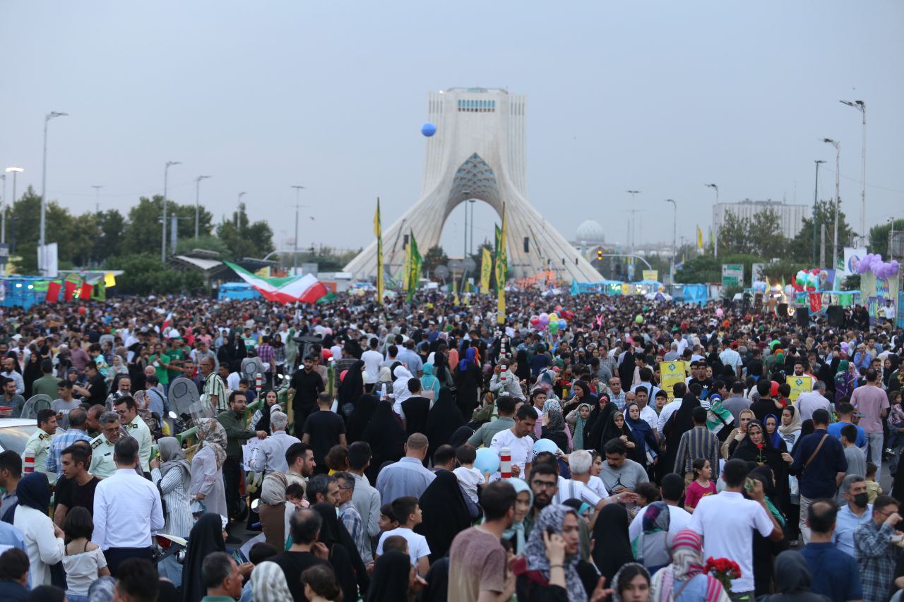گزارش تصویری از میهمانی ۱۰ کیلو متری غدیر
