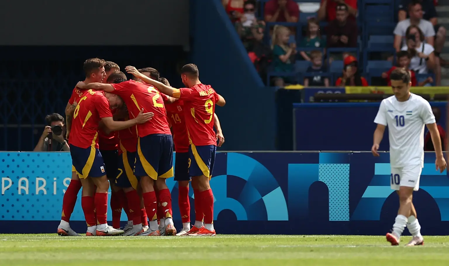 France, Spain eye knockouts as Argentina aim to bounce back