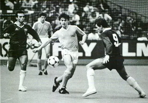 ۶ Days To Go: Brazil win the wonder-goal war