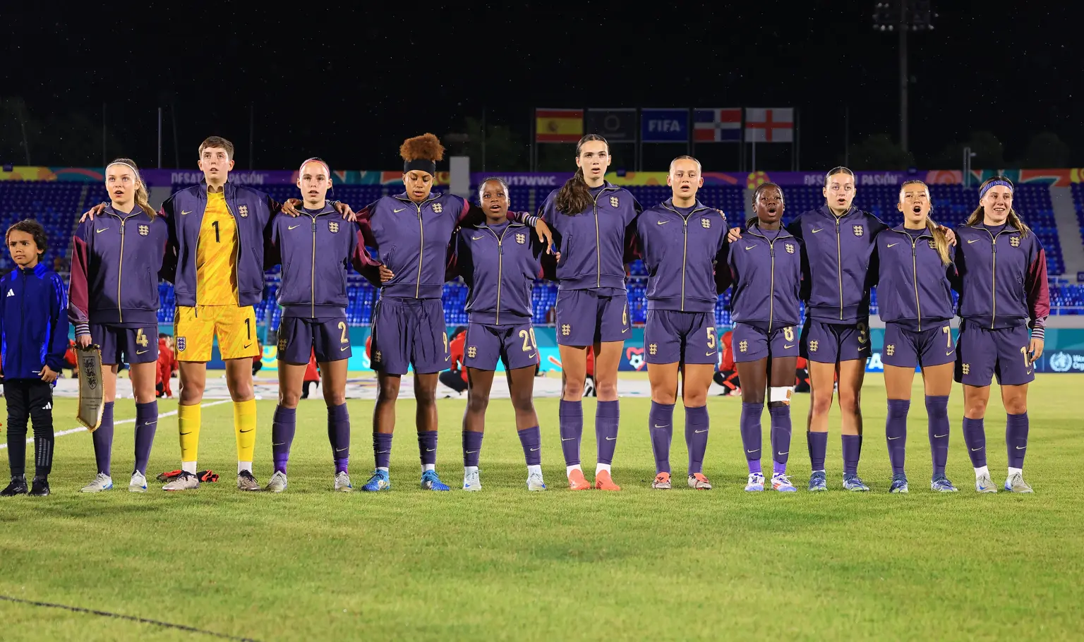 England set sights on third place against USA