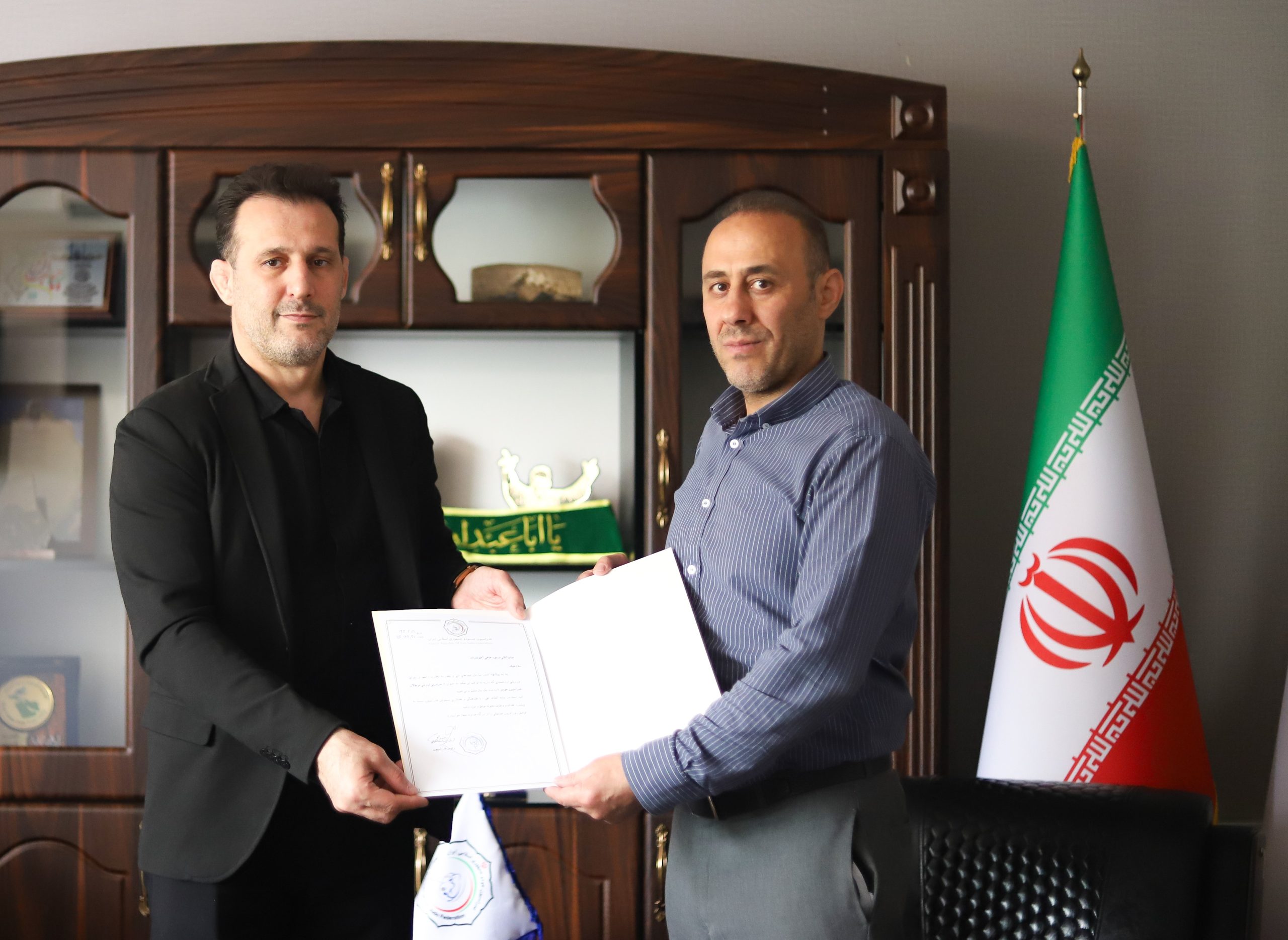 حاجی‌آخوند زاده؛ سرمربی تیم ملی نونهالان ماند