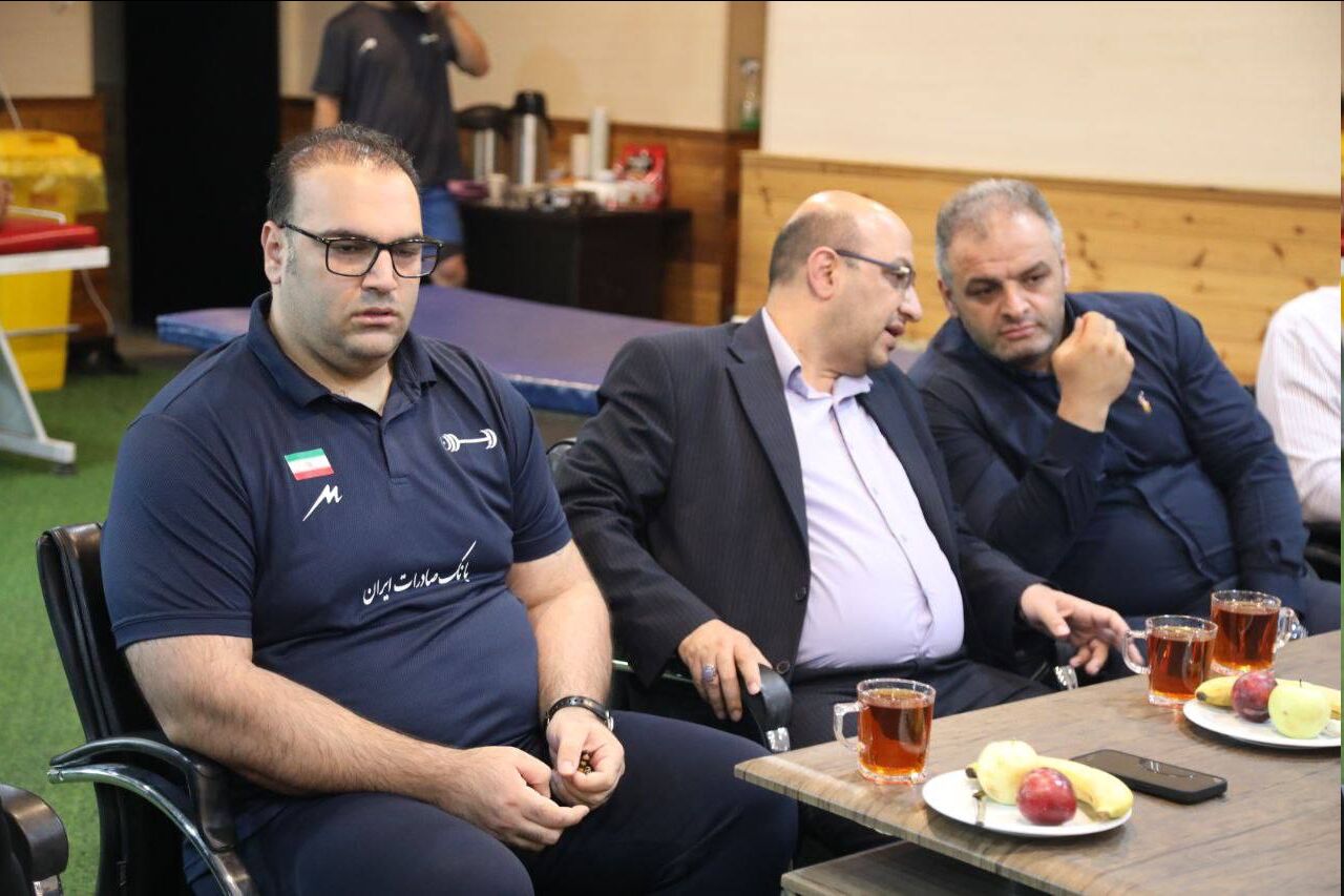 سلیمی: در اوزان پایین دست‌مان خالی است؛ نفرات حاضر در اردو نخبه‌های وزنه‌برداری هستند