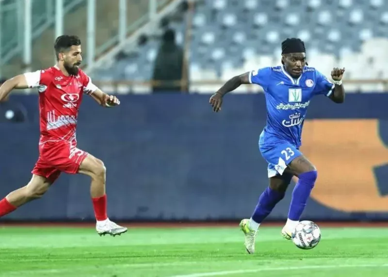 پرسپولیس بدهی بیفوما را به استقلال می‌پردازد