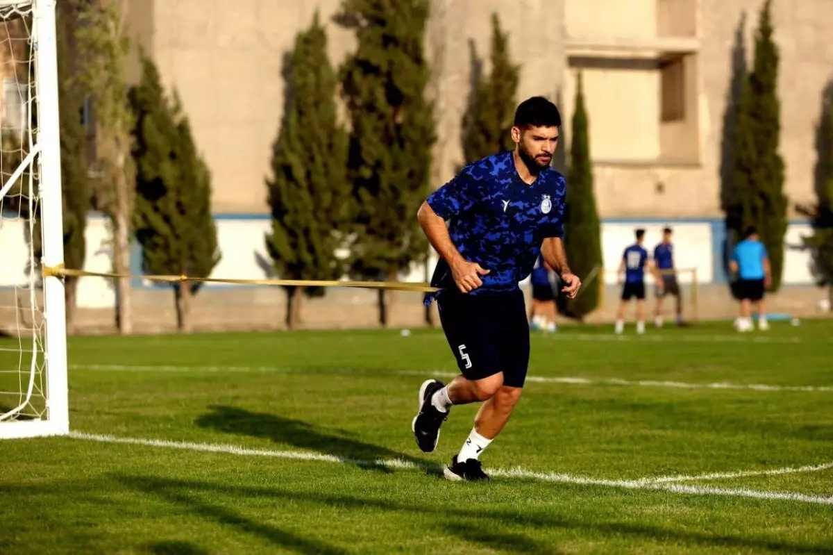 مهدی‌پور: استقلال از حاشیه‌ها ضربه می‌خورد؛ به خاطر حسینی به آلومینیوم پیوستم